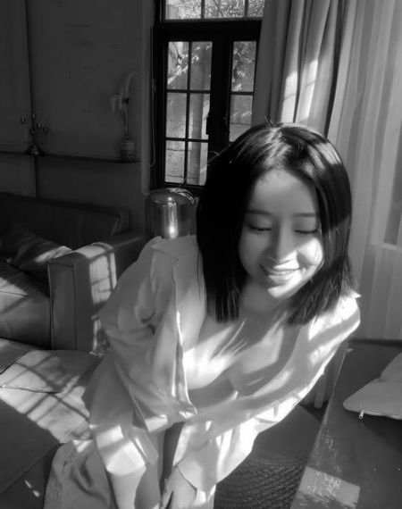 日韩吊带袜美女_BD韩语高清视频观看
